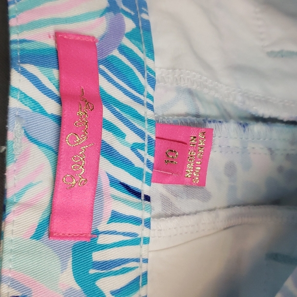 Lilly Pulitzer Kellar Stretch Shorts - Bermuda Blue Fishful Thinking - Picture 7 of 16